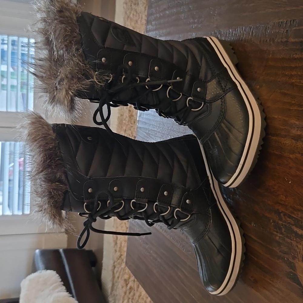 Sorel Waterproof Winter Boots Sz 6